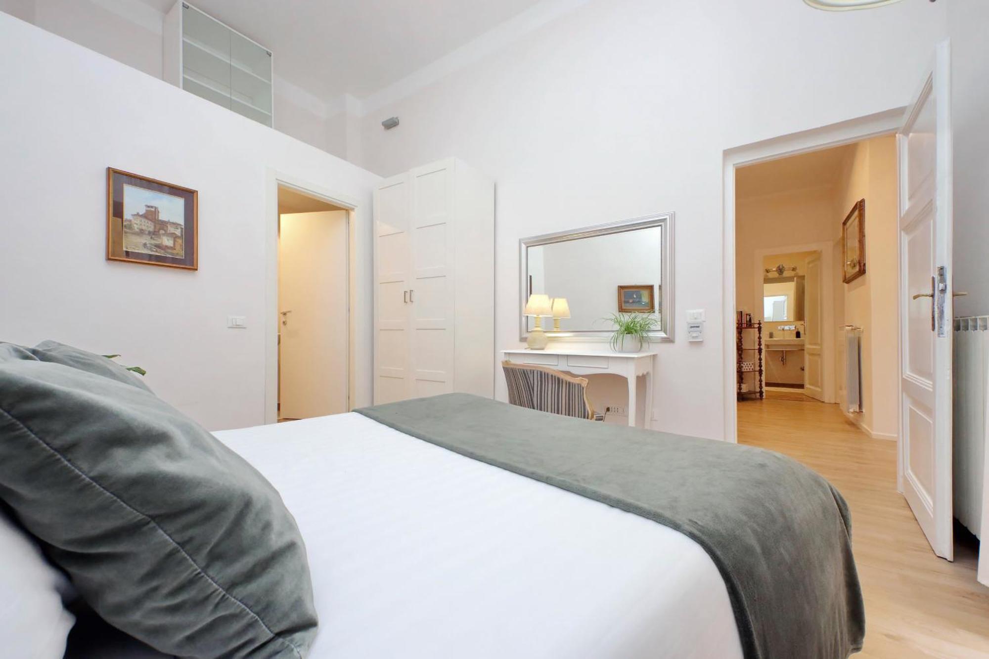 Apartment Treasurerome Carmen Rom