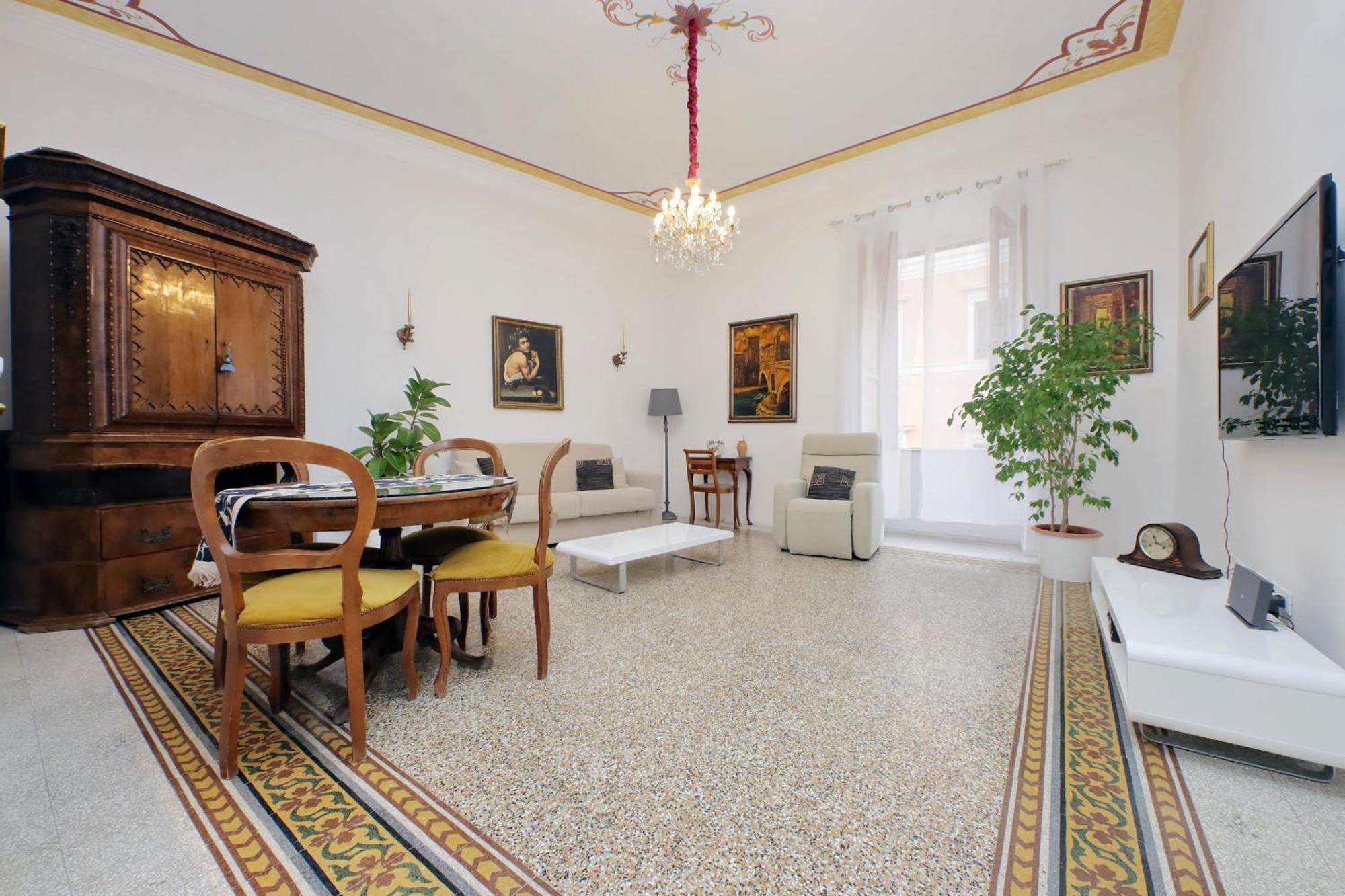 Treasurerome Carmen Apartment